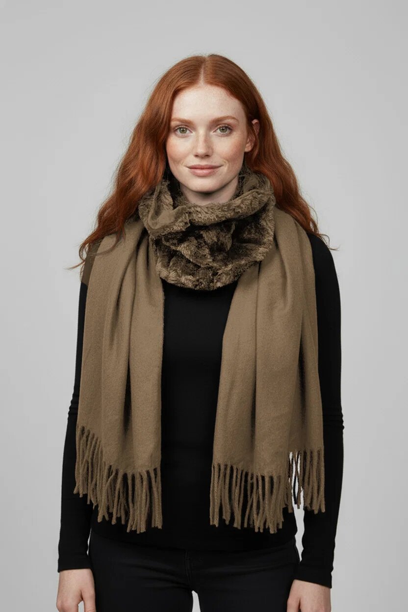 Shopika Eșarfă cu blăniță ecologică pe centru și franjuri decorative camel