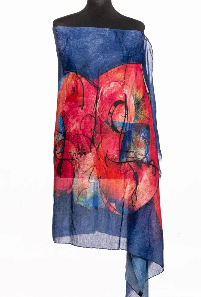 Shopika Esarfa din bumbac cu pictura abstracta in culori intense pe fond in nuante de albastru inchis