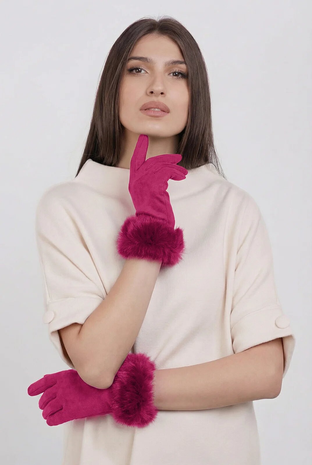 Shopika Manusi dama din material textil catifelat cu blanita naturala de iepure fucsia