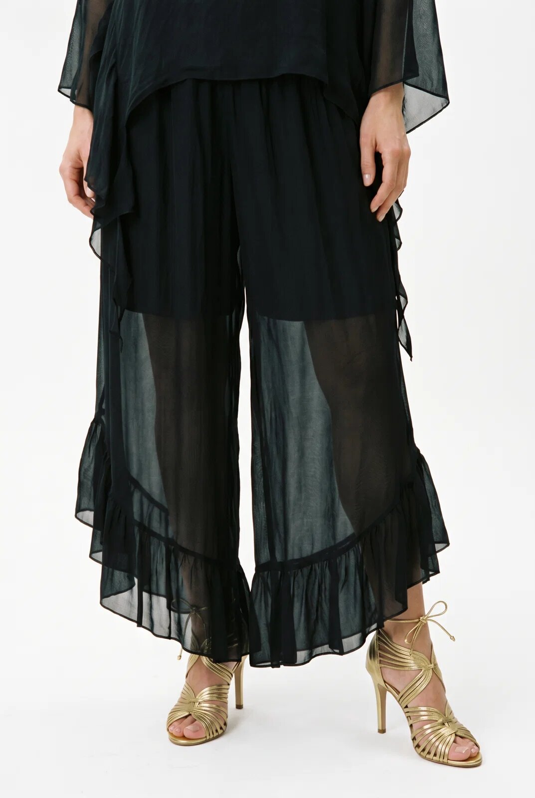 Shopika pantaloni dama eleganti din matase si vascoza cu volan la baza si dublura scurta negri
