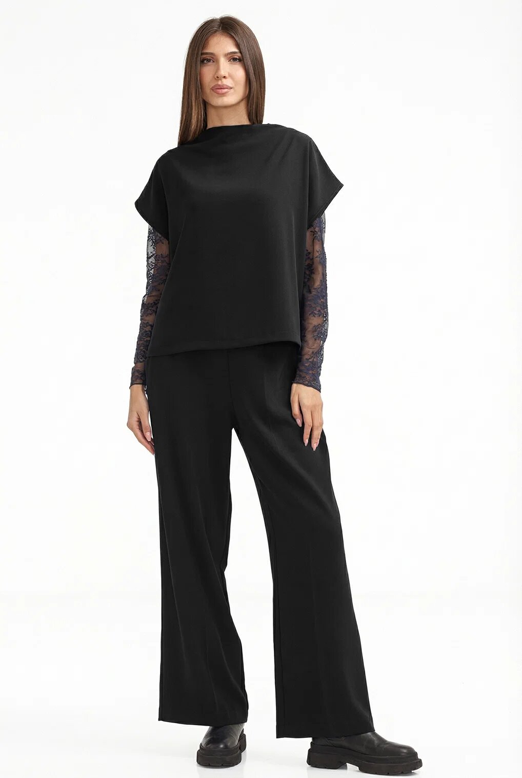 Shopika Pantaloni eleganti cu croiala dreapta lejera negri
