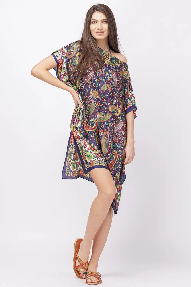 Shopika Rochie de plaja tip poncho din matase cu imprimeu paisley pe fond bleumarin