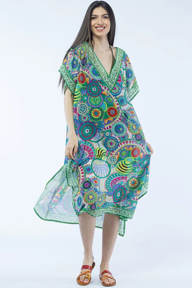 Shopika Rochie lunga de plaja tip poncho cu imprimeu mandale in nuante de verde