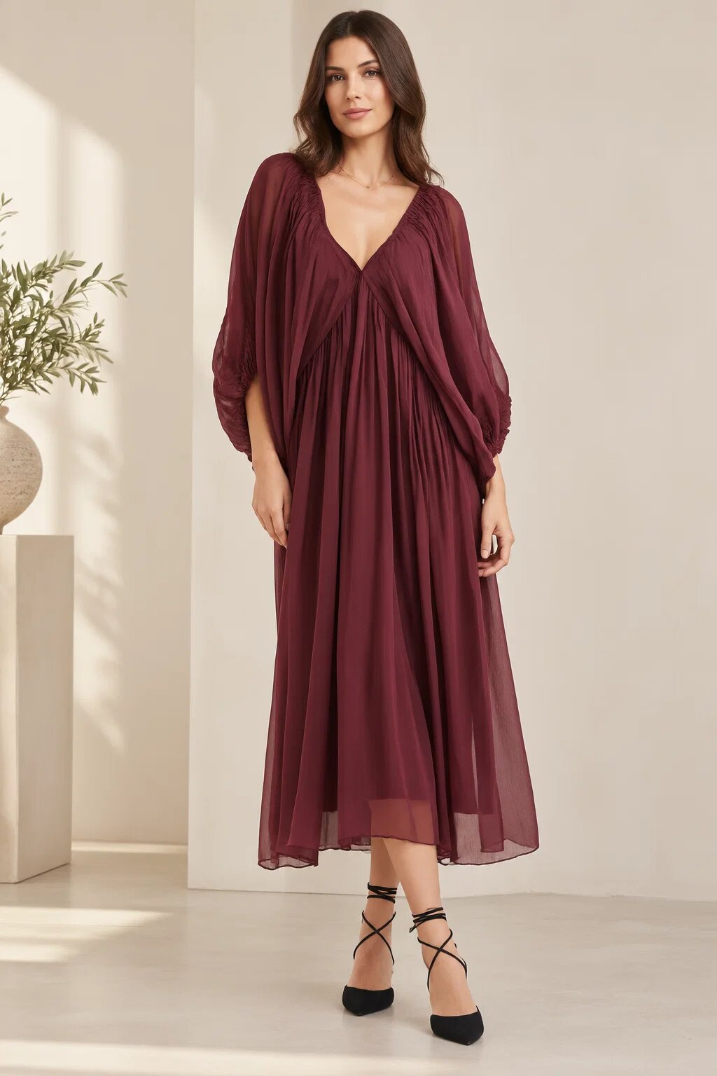 Shopika Rochie lunga din matase si vascoza cu maneci ample si decolteu adanc bordo