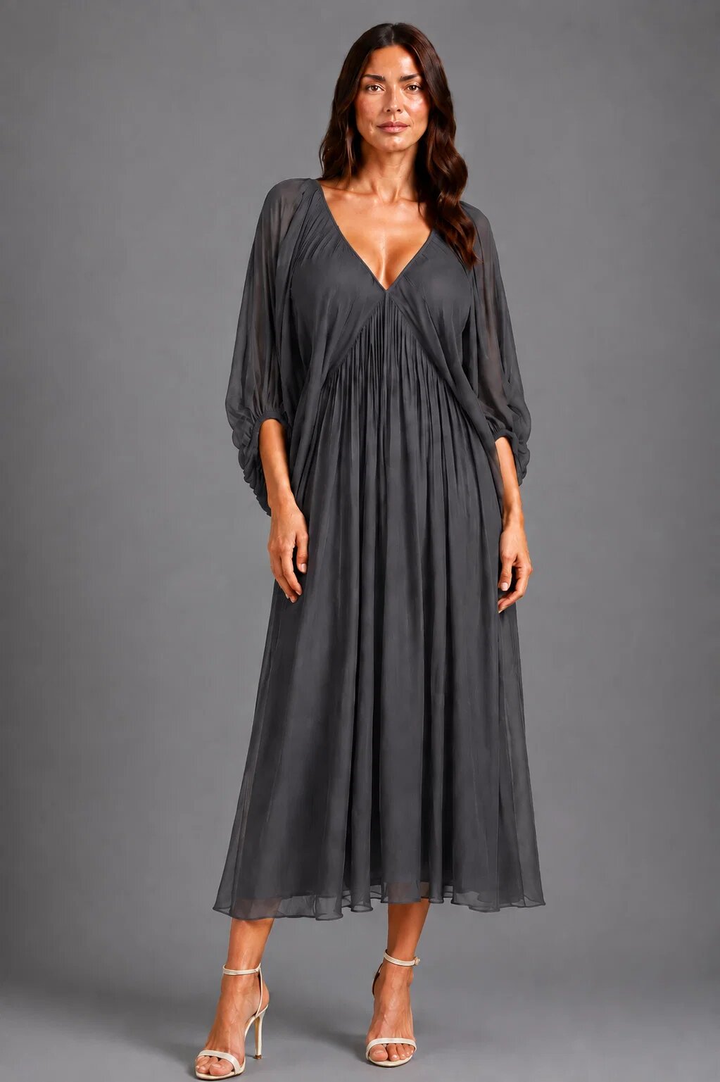Shopika Rochie lunga din matase si vascoza cu maneci ample si decolteu adanc gri