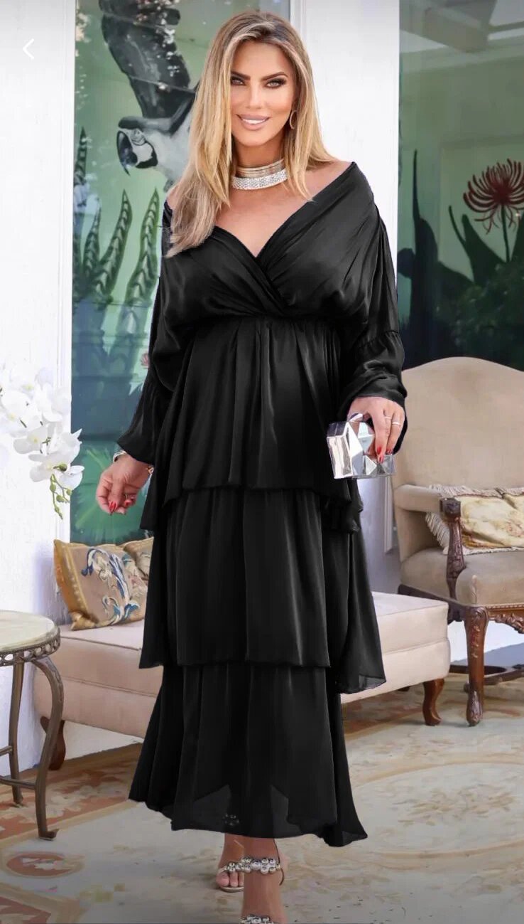 Shopika Rochie lunga suprapusa din matase cu trei volane mari si maneca lunga neagra
