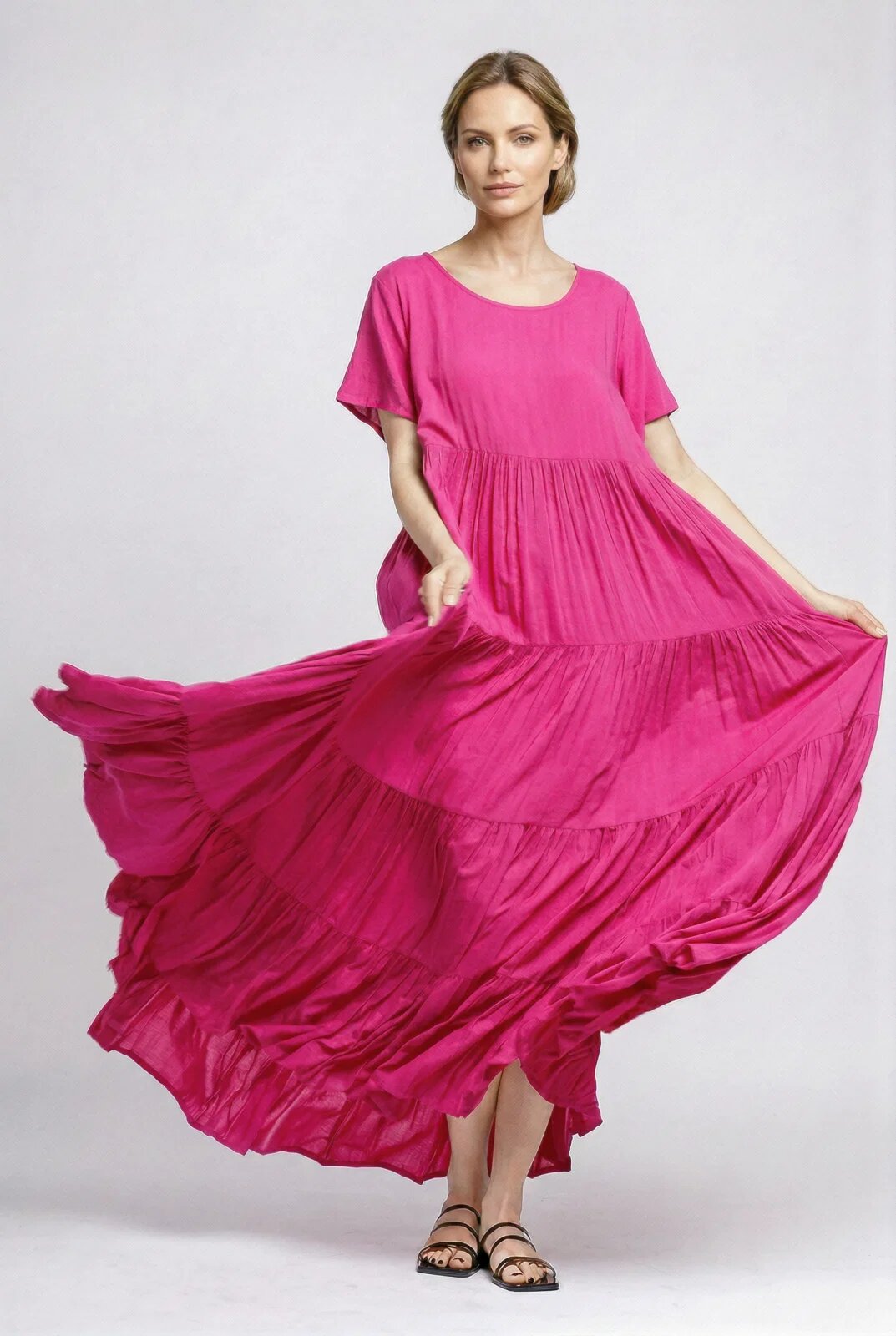 Shopika Romania Rochie lunga croi amplu cu patru volane stil boem elegant fucsia