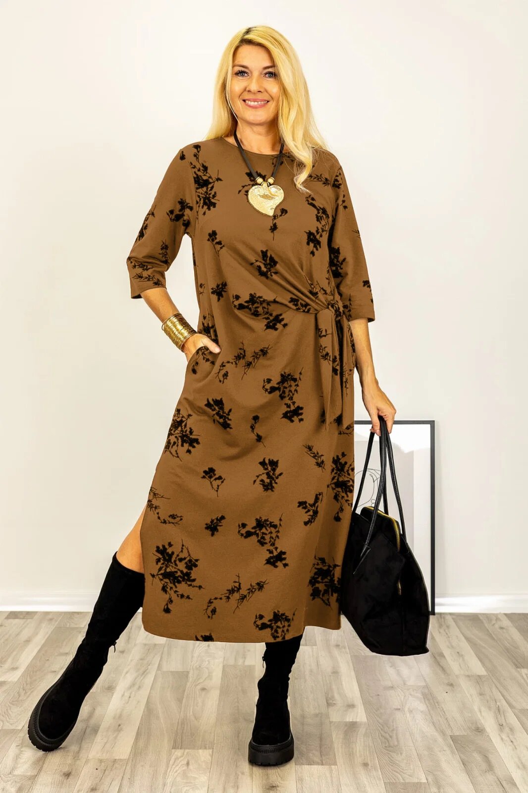 Stella Milani Rochie cu nod intr-o parte imprimata cu flori embosate si catifelate din jerseu de bumbac camel