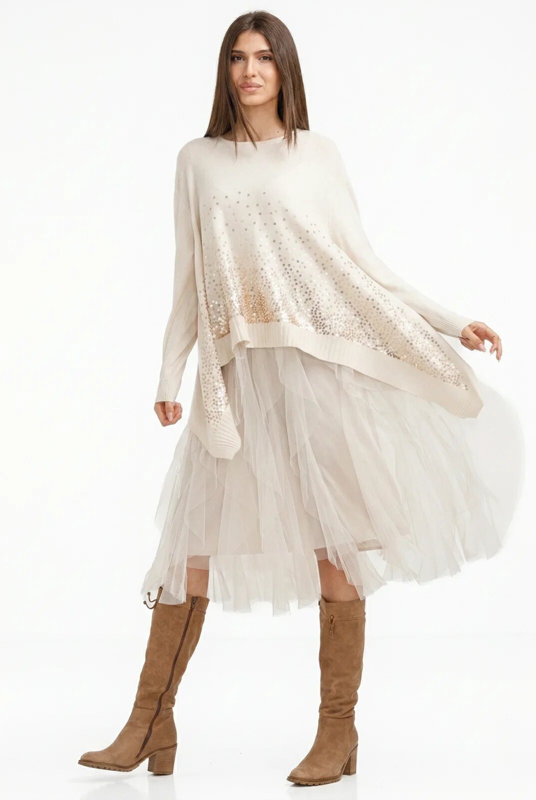 U See Rochie suprapusa din tulle plisat cu pulover in colturi oversize cu ploaie de paiete bej