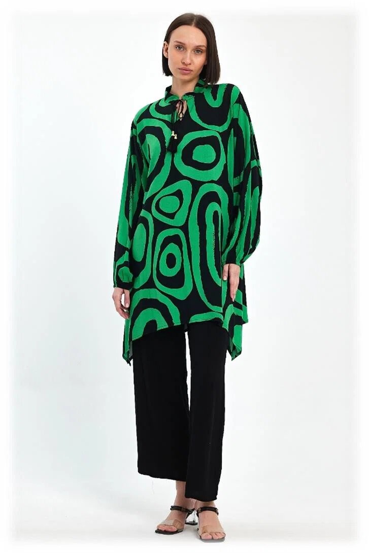 Vale Woman Compleu cu bluza lunga tip tunica si pantaloni negru cu verde