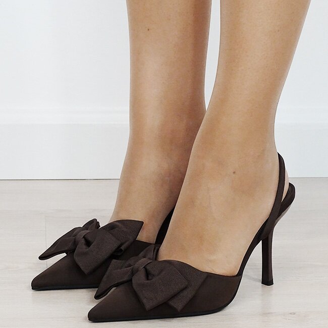 Ideal Shoes Pantofi eleganti maro ciocolatiu cu funda si bareta elastica 3270 01
