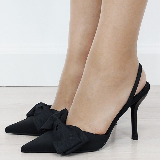 Ideal Shoes Pantofi eleganti negri cu funda si bareta elastica 3270 01