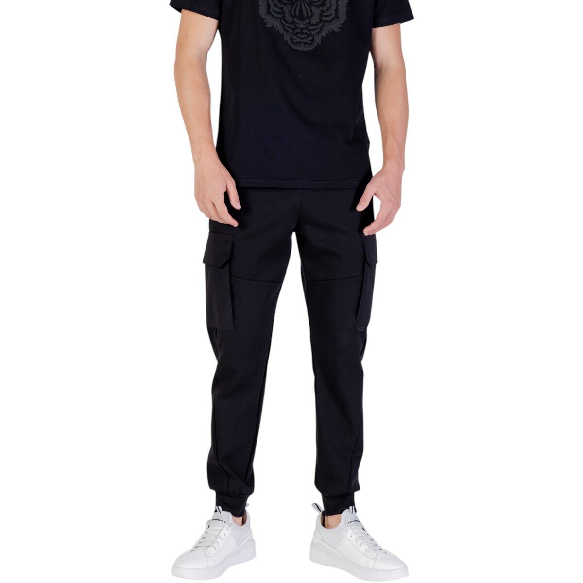 Antony Morato Îmbracaminte REGULAR FIT WITH LOGOED RUBBER FLAG MMFP00415-FA150168