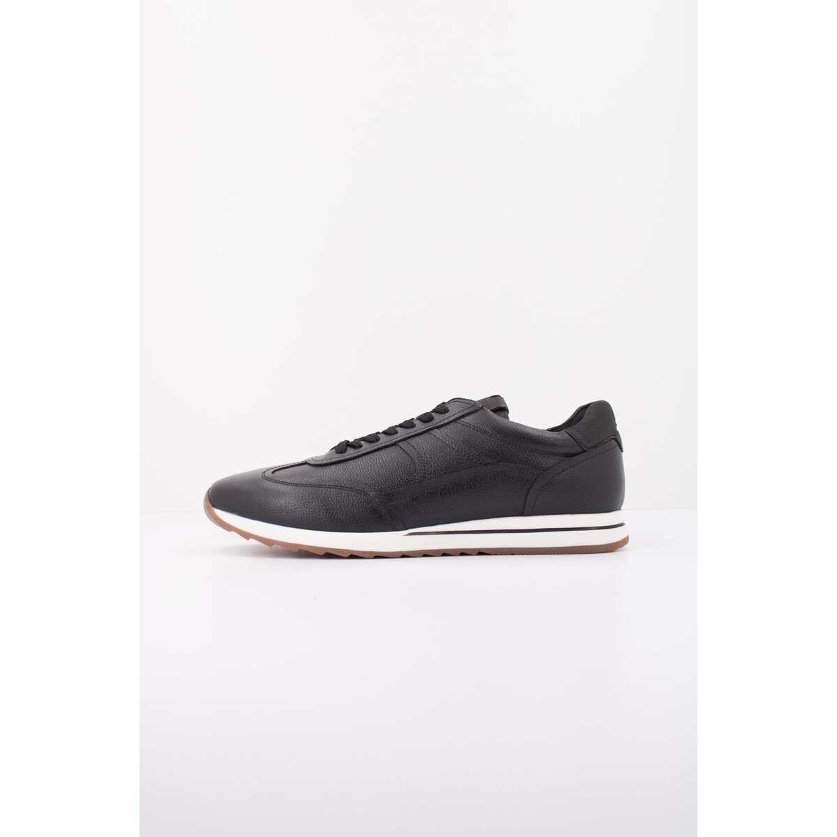 Bullboxer Pantofi Leather Runner 7nu0470101