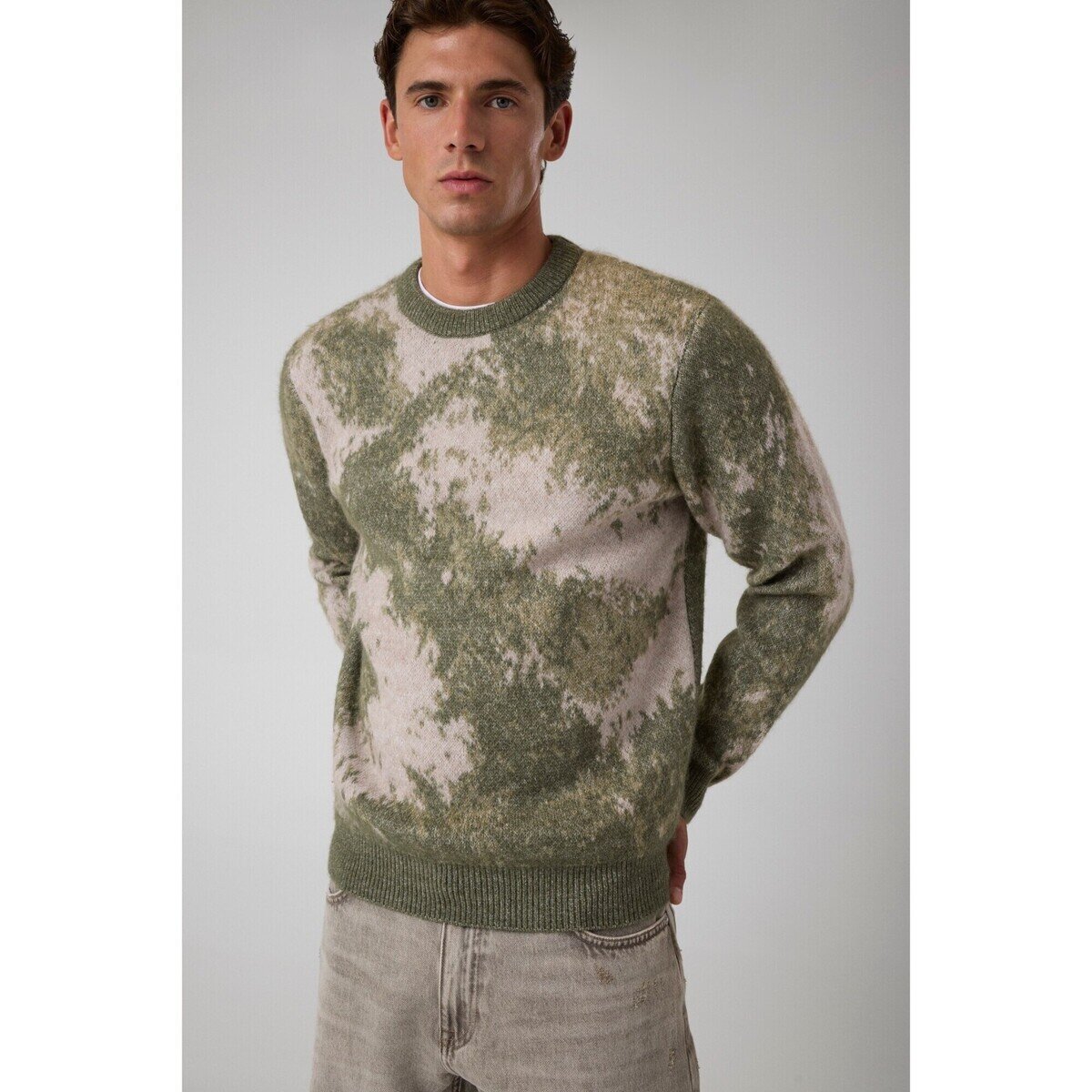 Guess Îmbracaminte Nevil Cn Abstract Jacquard Swt