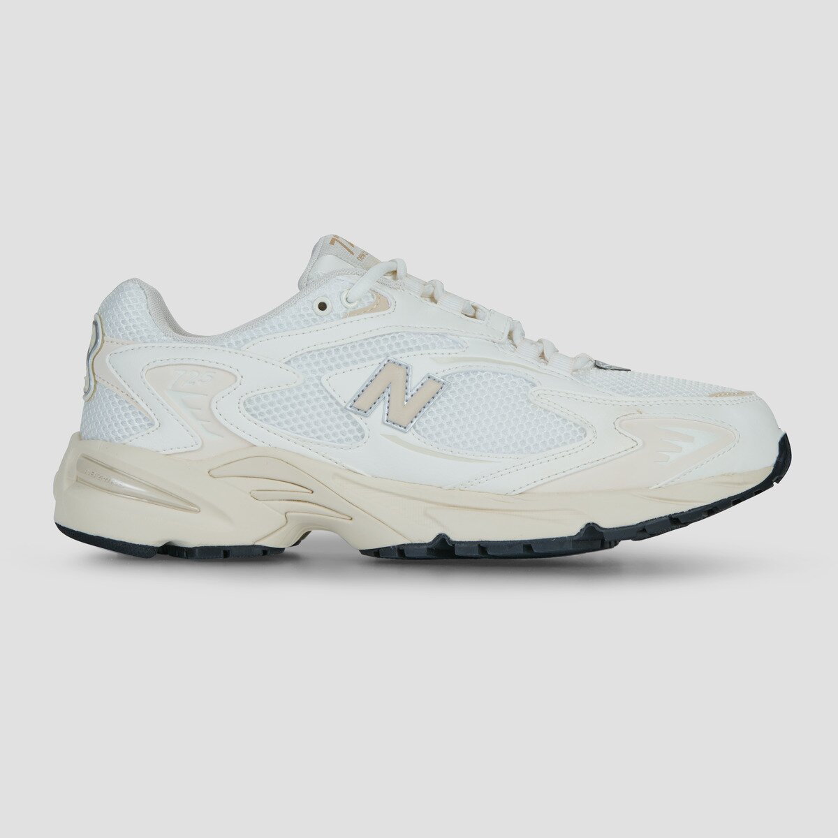 New Balance Pantofi 725