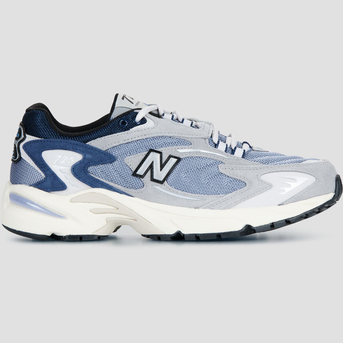 New Balance Pantofi 725