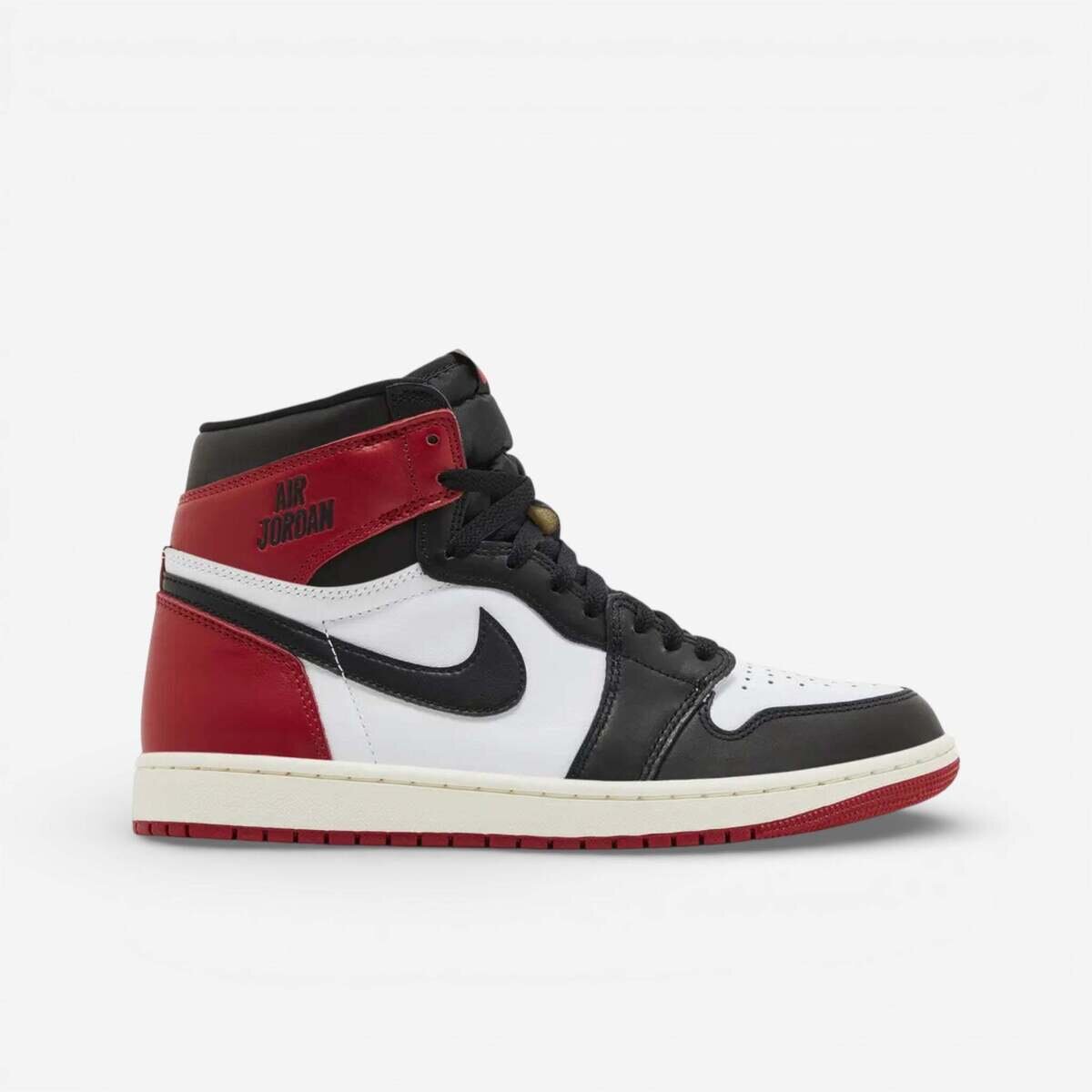 Nike Pantofi 1 Retro High OG Black Toe Reimagined