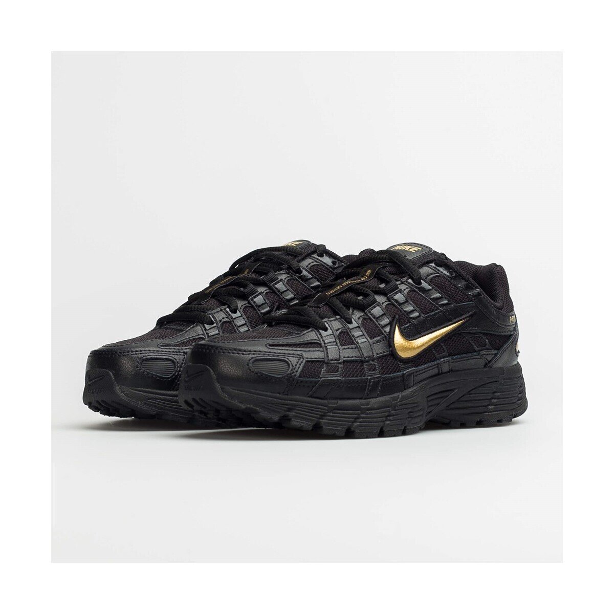 Nike Pantofi Wmns P6000 Essential