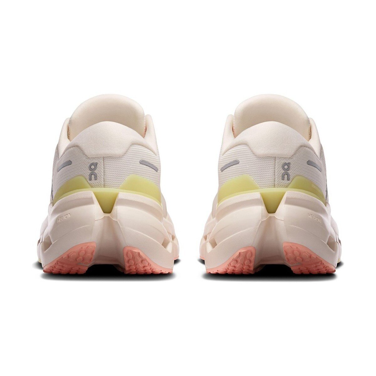 On Pantofi Cloudrunner 3
