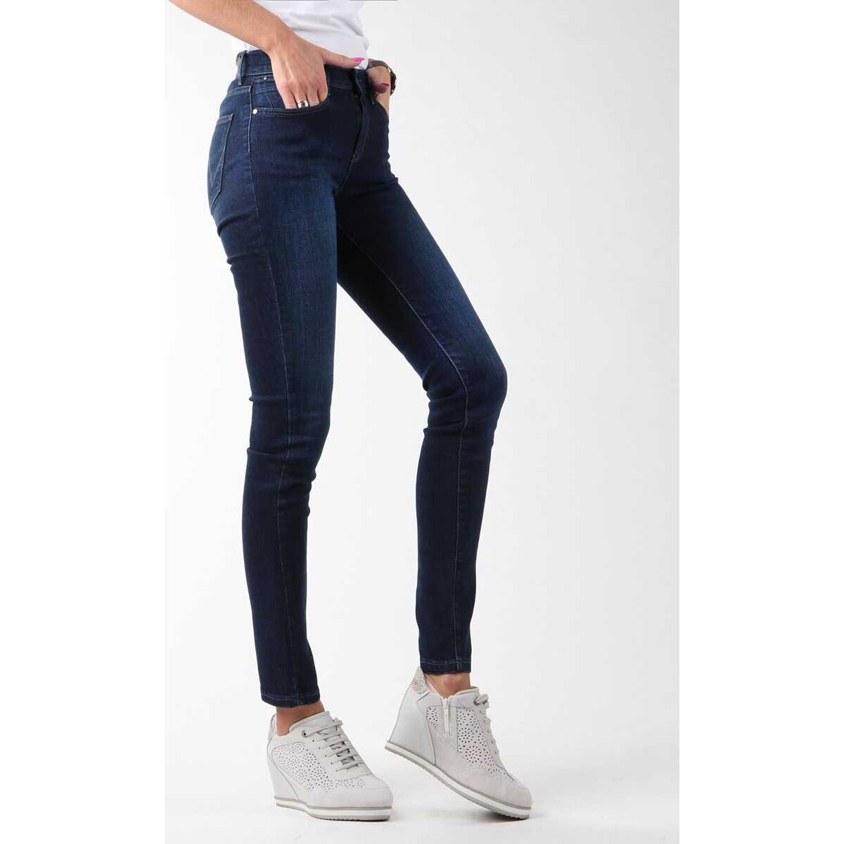 Wrangler Îmbracaminte High Rise Skinny Subtle Blue W27HX786N