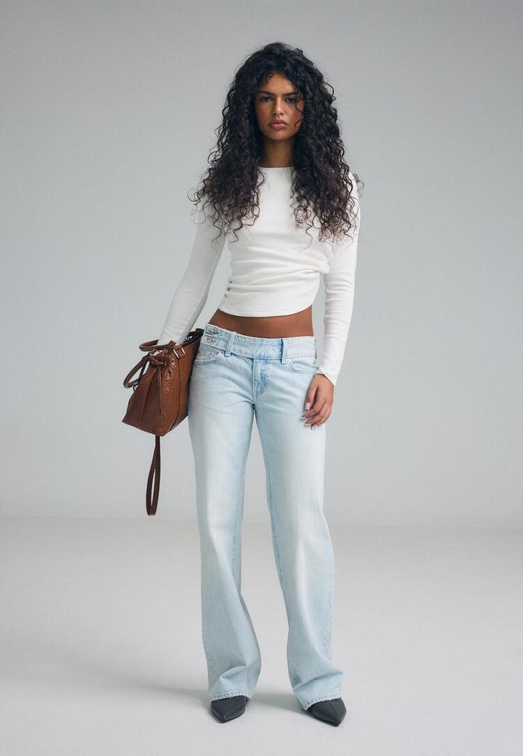 Stradivarius Blugi Drepți Cu Talie Joasă Și Betelie Tip Ciocan Denim Albastru 36