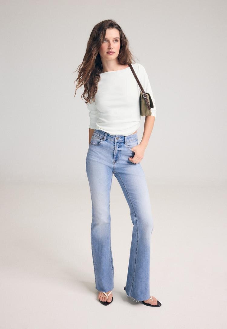 Stradivarius D74 Blugi Evazați Elastici Cu Șliț Albastru Deschis 44