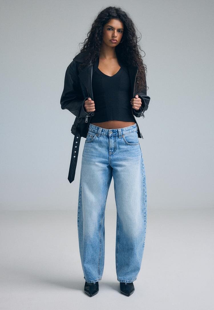 Stradivarius D80 Blugi Barrel Fit Albastru Mediu 32