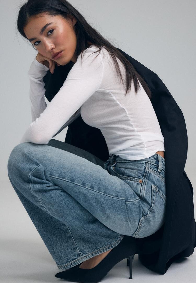 Stradivarius D92 Blugi Straight Wide Cu Rupturi Albastru Foarte Închis/Decolorat 44