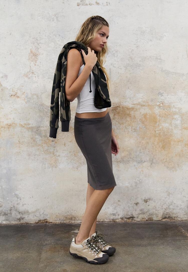 Stradivarius Fustă Midi Din Tul Gri Închis Xl