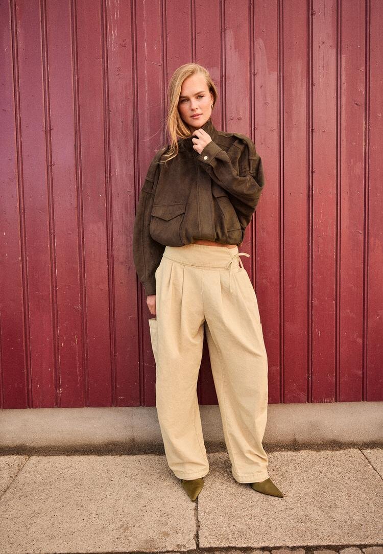 Stradivarius Geacă Oversize Cu Aspect De Imitație De Piele De Căprioară Maro L
