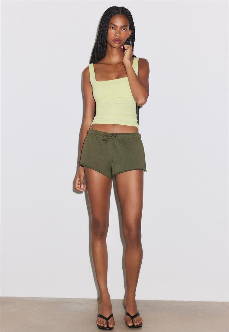 Stradivarius Mini Pantaloni Scurti Din Felpa Kaki M