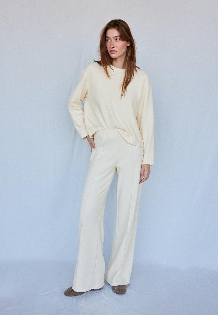 Stradivarius Pantaloni Cu Nervură Și Textură Moale Ecru Xxs