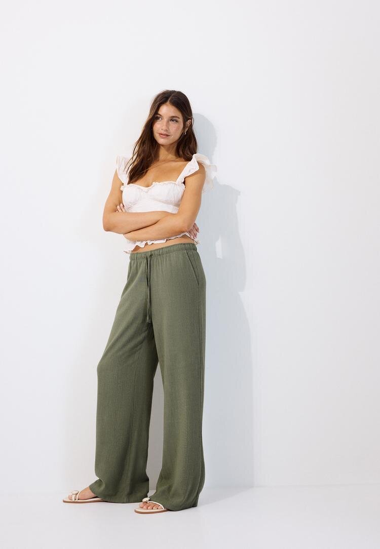 Stradivarius Pantaloni Drepți Cu Efect De In Kaki M