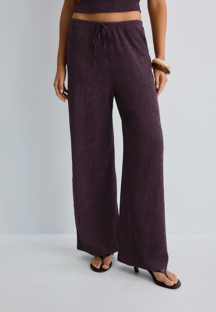 Stradivarius Pantaloni Drepți Cu Efect Șifonat Mov Xl