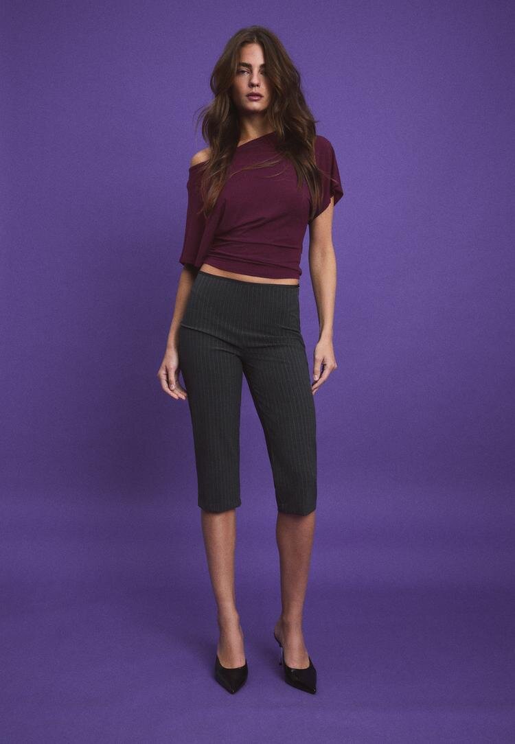 Stradivarius Pantaloni Eleganți Capri Cu Dungi Gri Marengo S