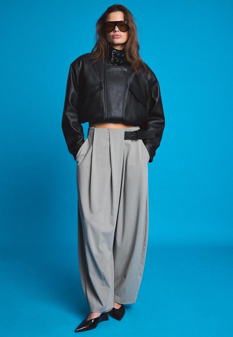 Stradivarius Pantaloni Eleganți Cu Pense Și Curea Gri 38