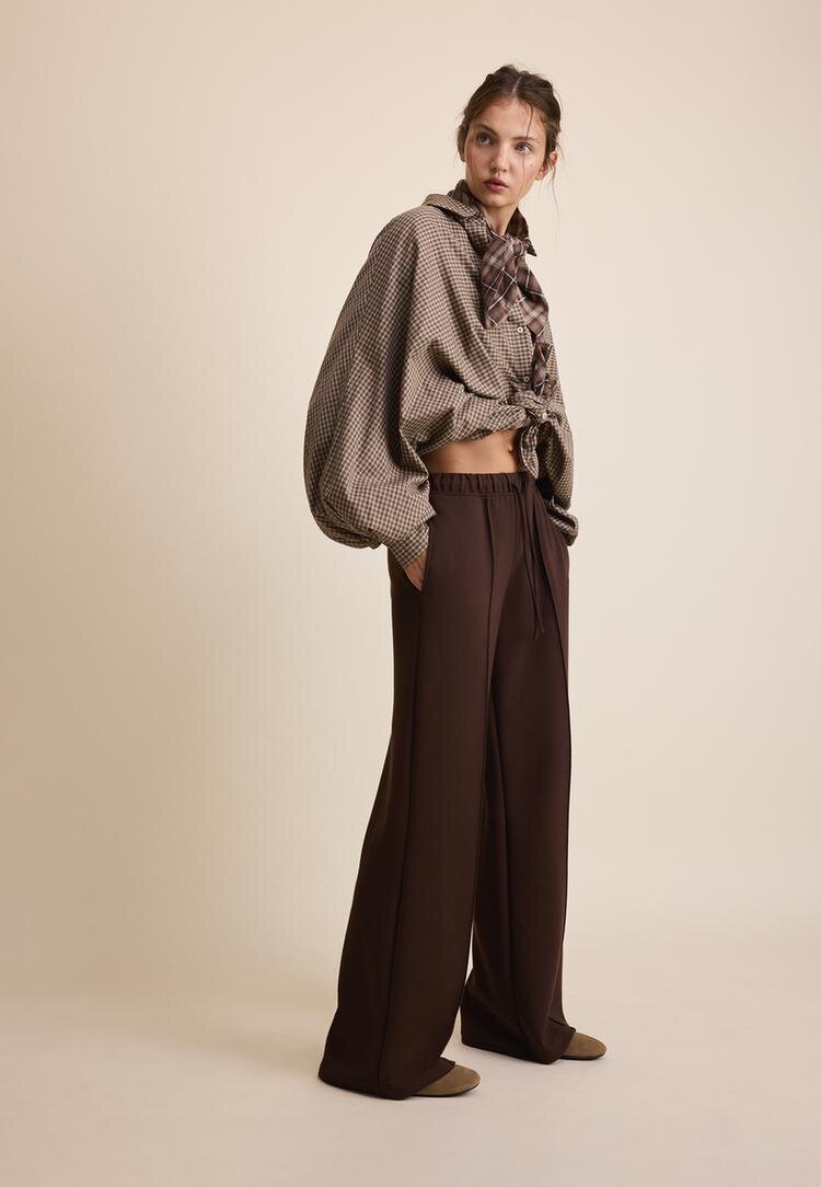 Stradivarius Pantaloni Jogger Largi Cu Nervură Și Textură Fină Maro Xl