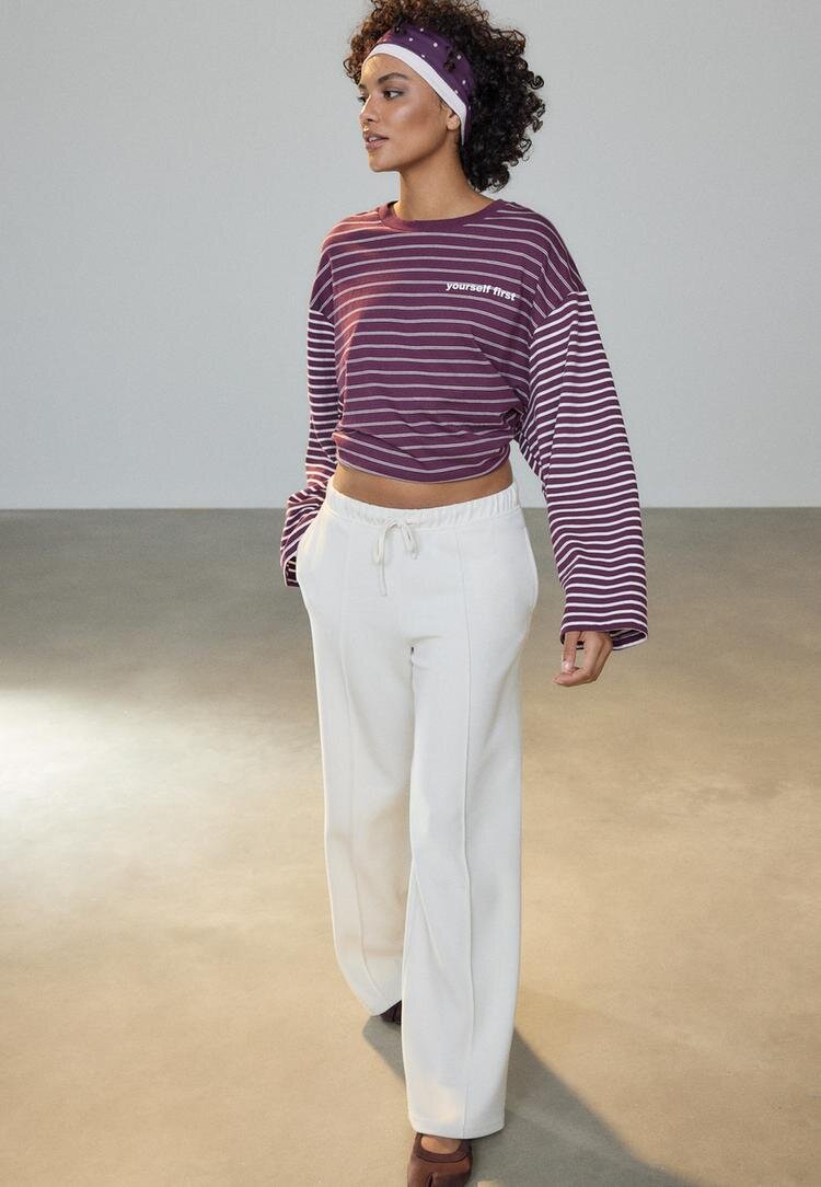 Stradivarius Pantaloni Jogger Largi Cu Nervuri Și Textură Fină Vanilie S