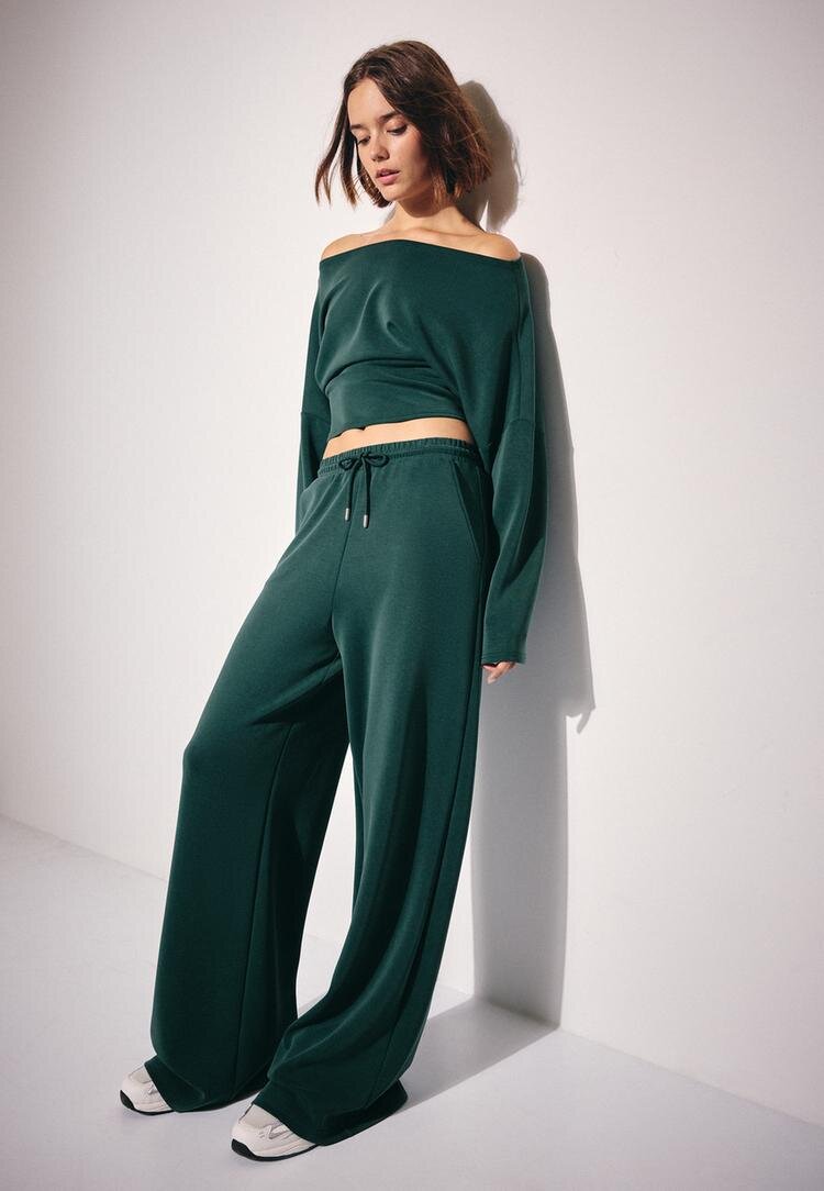 Stradivarius Pantaloni Jogger Palazzo Fini La Atingere Kaki M