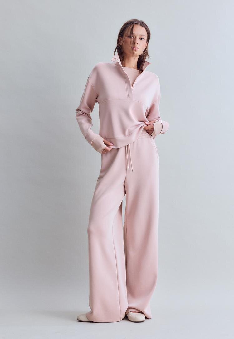 Stradivarius Pantaloni Jogger Palazzo Plăcuți La Atingere Roz Pastel Xl