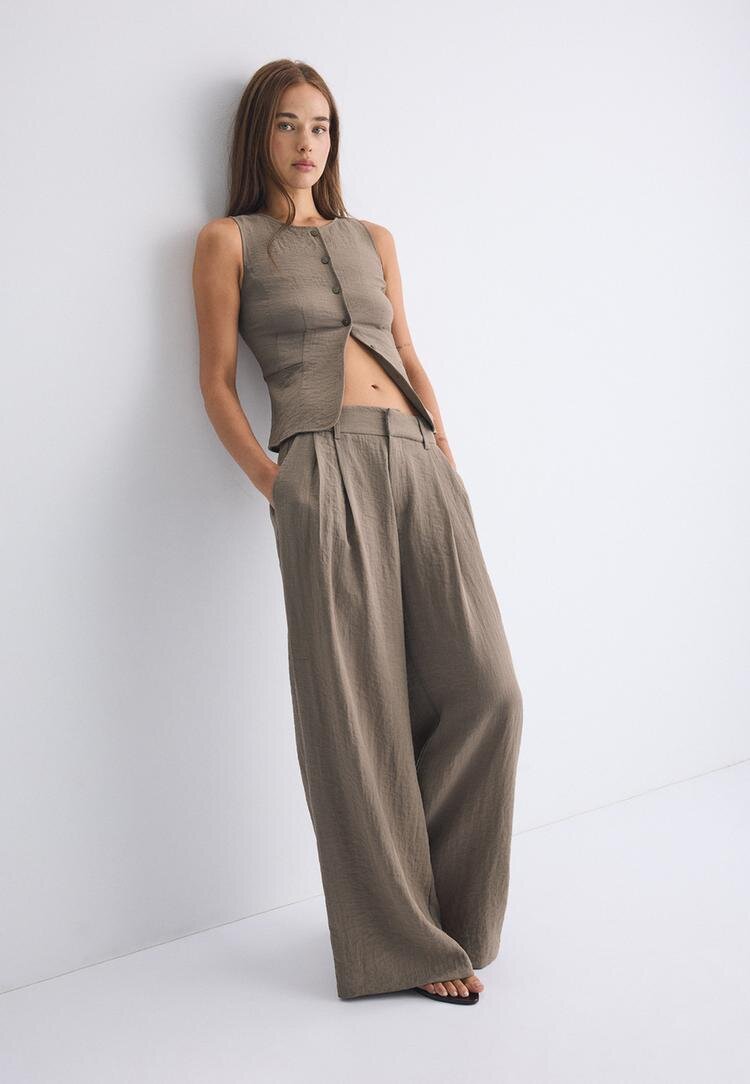 Stradivarius Pantaloni Super Largi Ajustabili Rustic Maro 42