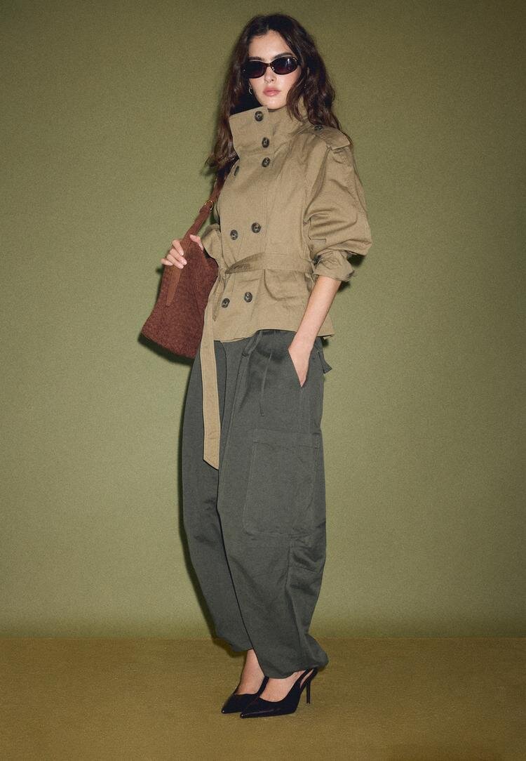 Stradivarius Pantaloni Voluminoși Cargo Cu Detaliu În Talie Verde L