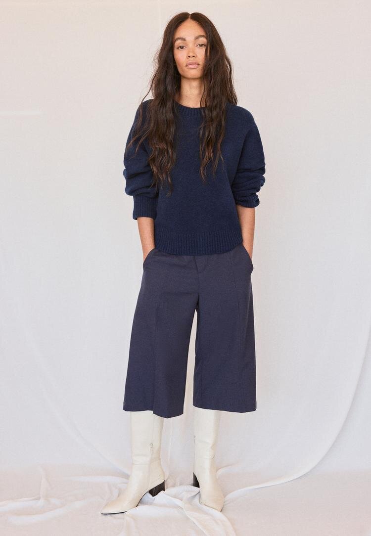 Stradivarius Pulover Basic Din Tricot Fin La Atingere Marine M
