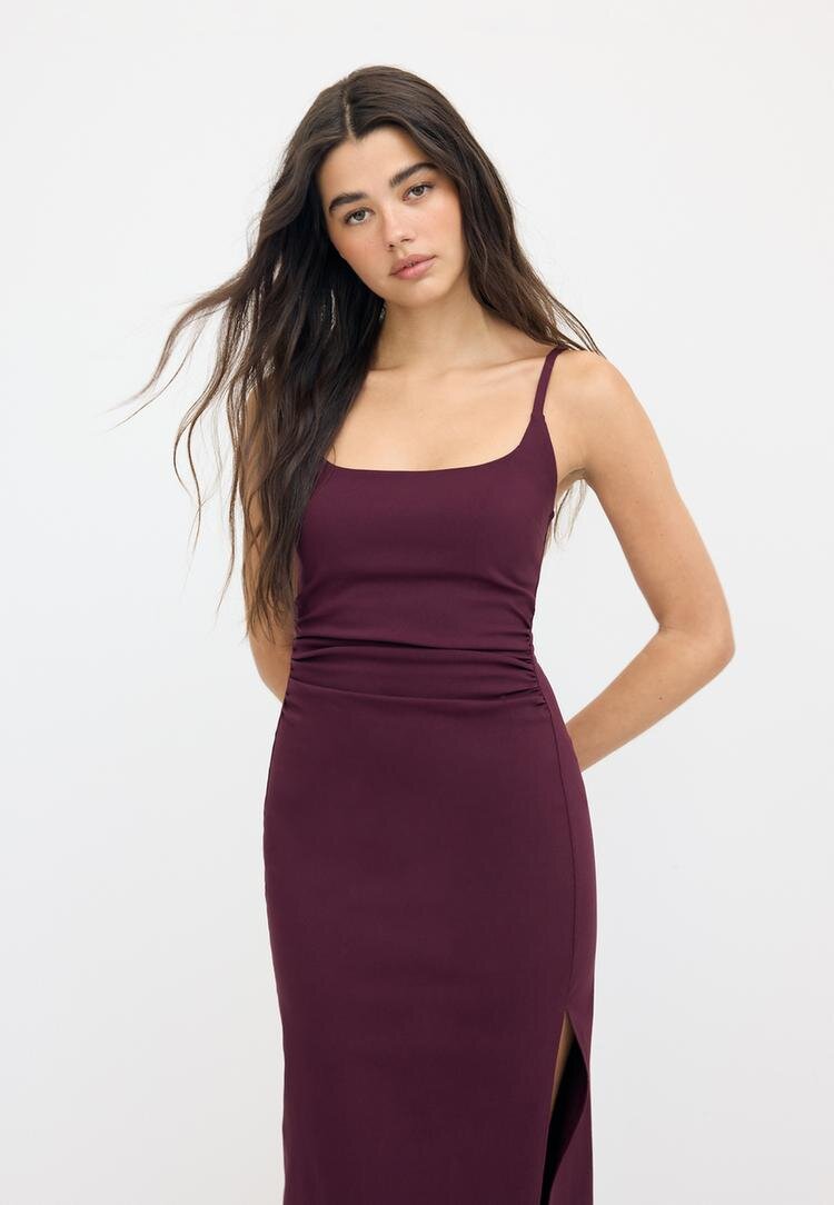 Stradivarius Rochie Midi Din Bengalina Cu Decolteu Pătrat Purpuriu S