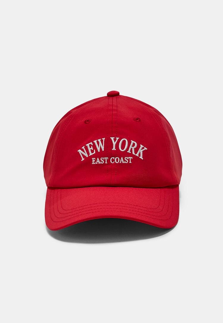 Stradivarius Șapcă Cu Broderie New York Roșu Os