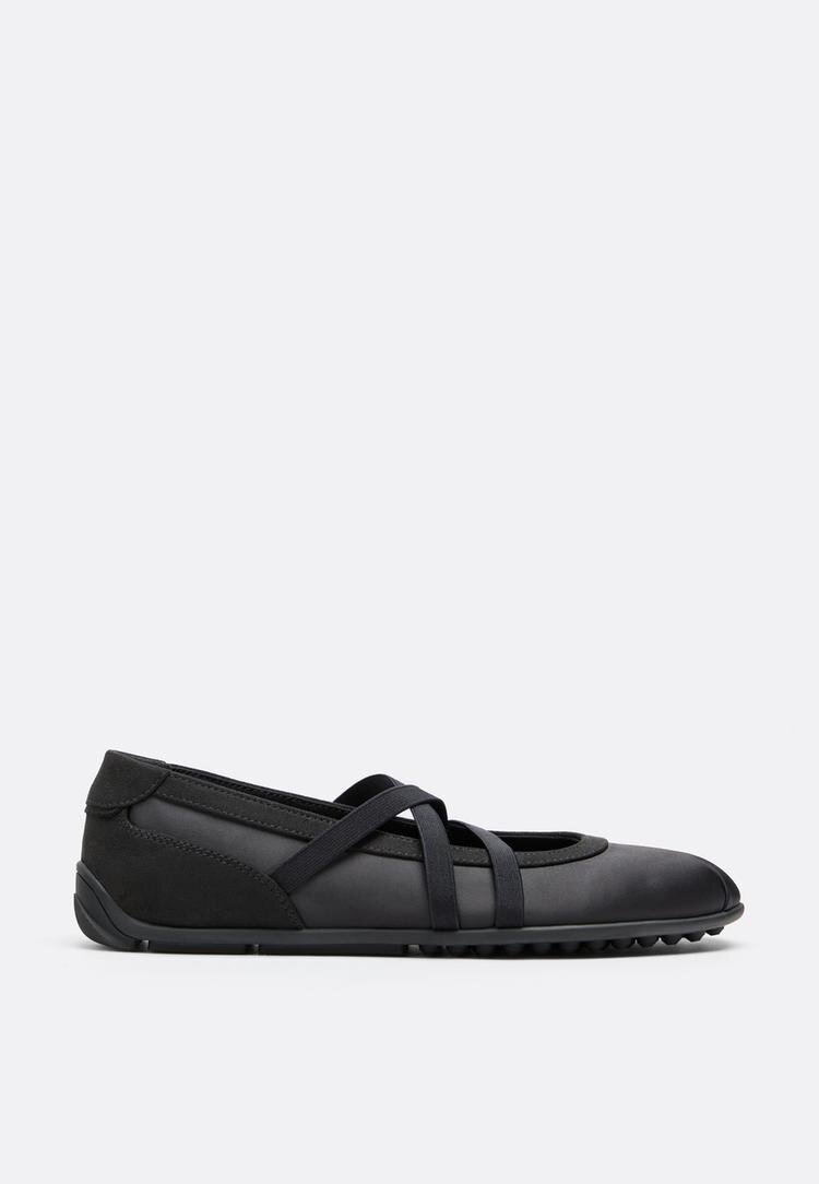 Stradivarius Sneakerine Cu Barete Încrucișate Negru 36