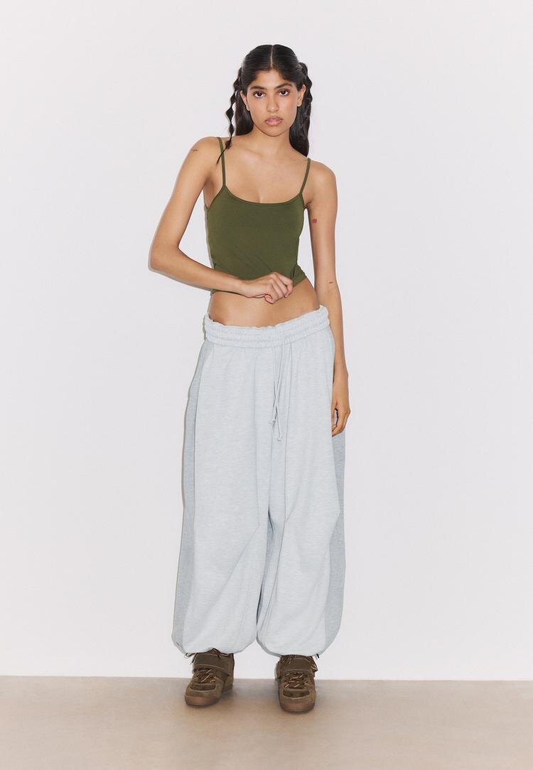 Stradivarius Top Cu Bretele Din Poliamidă Kaki M
