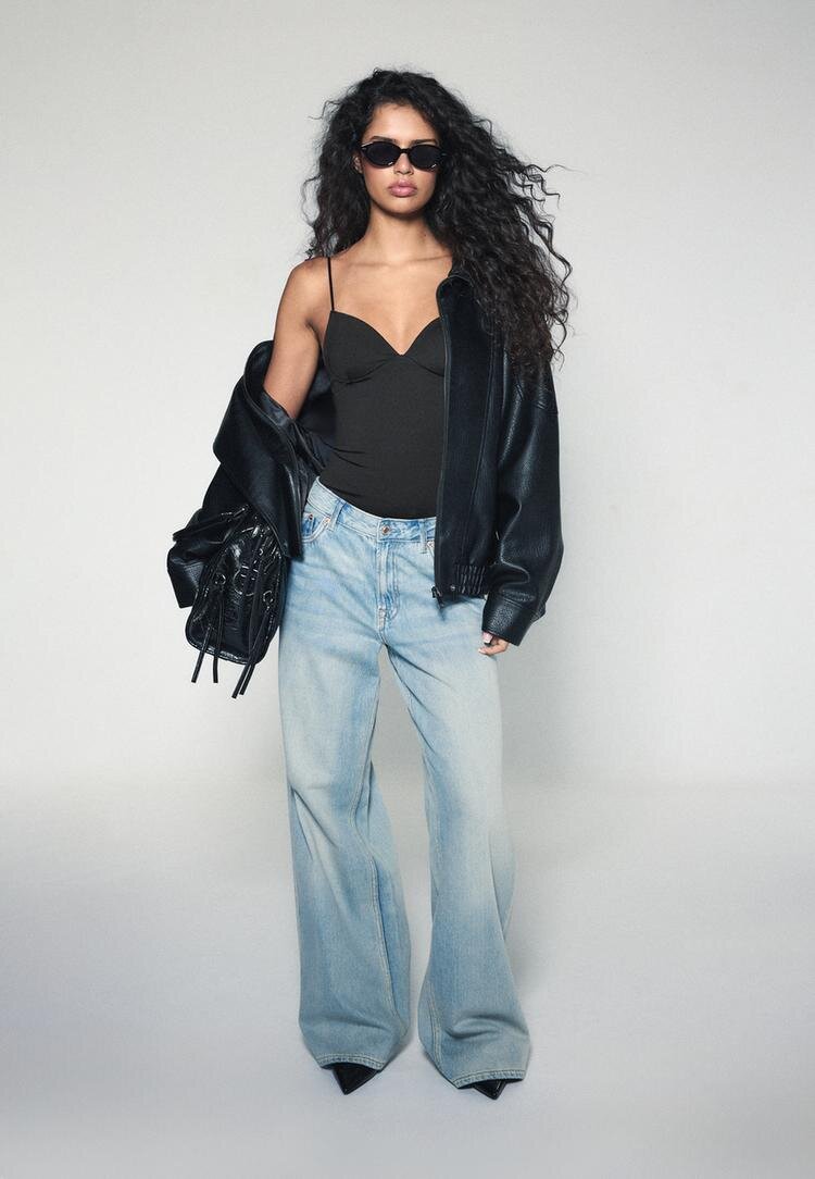 Stradivarius Top Cu Inspirație Corset Negru Xxs