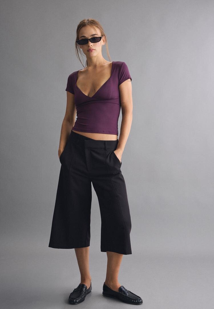Stradivarius Tricou Cu Decolteu În V Și Mânecă Scurtă Din Poliamidă Purpuriu Xl